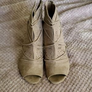 Booties Taupe